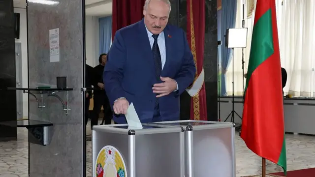 Lukashenko votandobetsul joao rockum referendo no domingo sobre armas nuclearesbetsul joao rockBelarus