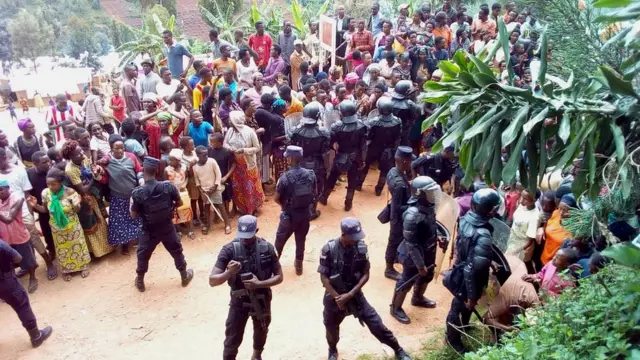 Abanshinzwe umutekano b'u Rwanda mu nkambi ya Kiziba