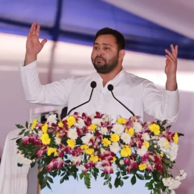 तेजस्वी यादव