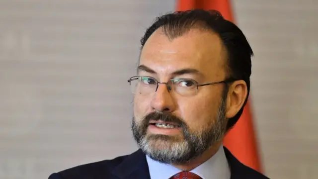 El canciller Luis Videgaray advierte que México no aceptará deportados de otras nacionalidades.