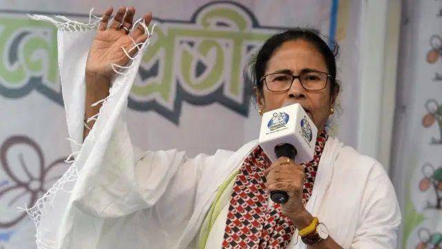 મમતા બેનરજી