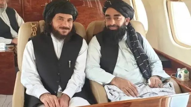 Mujahid, oo ah ku xigeenka wasiirka dhaqanka iyo afhayeenka Taliban iyo Assadullah Haarun