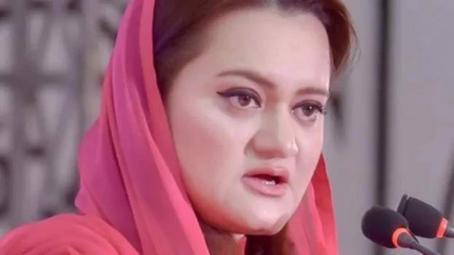 د پاکستان اطلاعاتو وزیره مریم اورنګزېب ادعا کوي چې عمران خان تش لاس ستون شوی دی