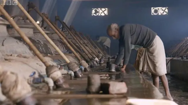 अत्तरको परम्परागत उद्योग