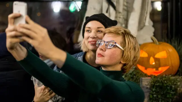 празднование Хэллоуина