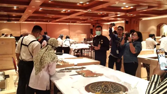 artefak, Indonesia, Belanda, Perancis