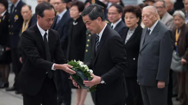 梁振英在香港海防博物馆公祭仪式上（13/12/2016）