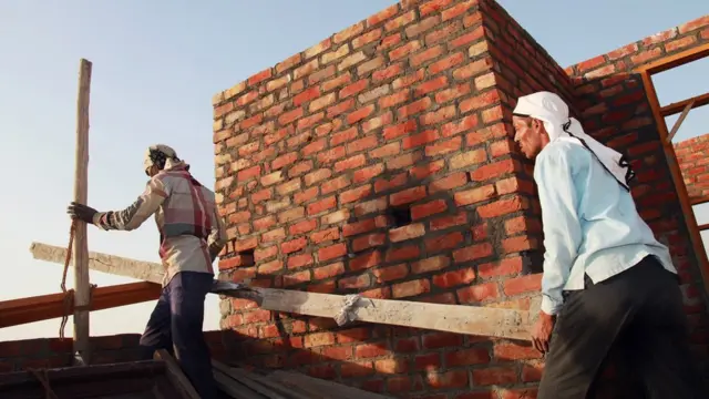 அனைவருக்கும் வீடு வழங்கும் திட்டம்: உறுதிமொழியை நிறைவேற்றினாரா நரேந்திர மோதி?