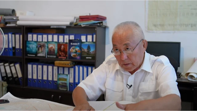 Асыкбек Оморов Кытайдан келчү темир жол боюнча өзүнүн долбоорун иштеп чыккан