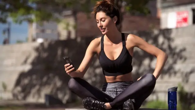 девушка в OMbra