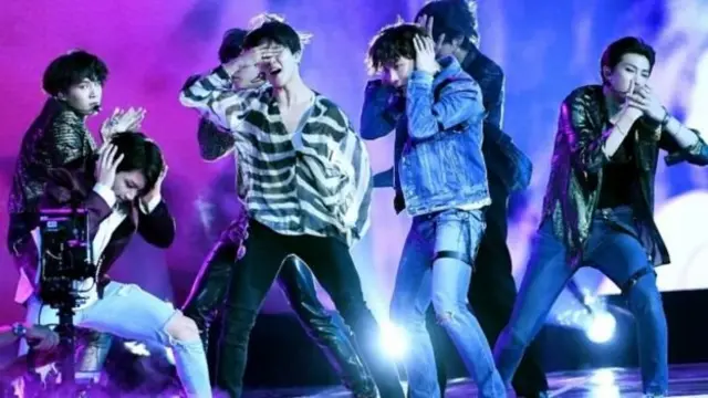 Band K-pop, BTS, di peringkat atas tangga lagu AS.