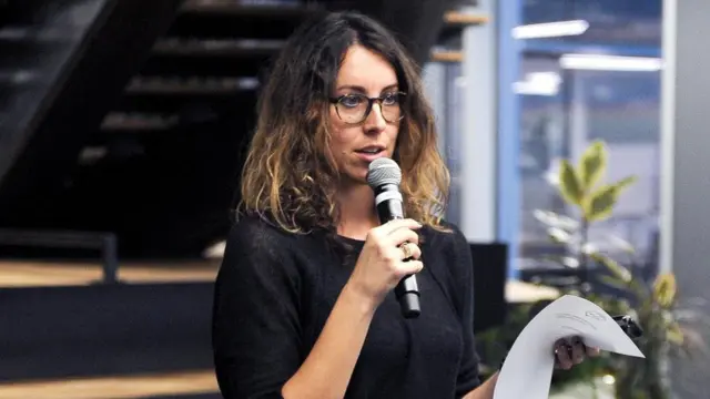 阿什兰德·维斯考斯