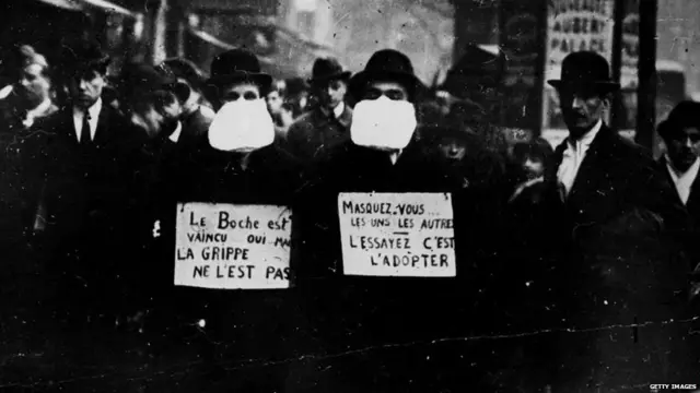 ਮਾਸਕ ਪਾਏ ਲੋਕ