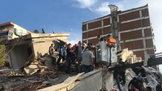 У Туреччині та Греції стався сильний землетрус: фото