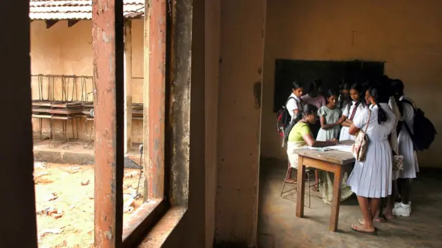 පාසල්වලට අත්‍යවශ්‍ය වන්නේ පන්ති කාමර, පාසල ප්‍රියජනක ස්ථානයක් බවට පත් කිරීම. ඊට අදාළ ක්‍රියාමාර්ග ගැනීම තමයි ප්‍රමුඛතාව - ලංකා ගුරු සංගමයේ ලේකම් ජෝසප් ස්ටාලින්