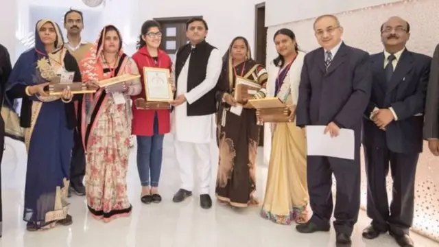 अखिलेश यादव