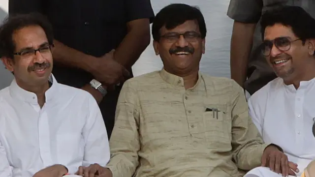 जेव्हा राज ठाकरेंनी गाडी चालवत उद्धवना हॉस्पिटलमधून 'मातोश्री'वर आणलं होतं...