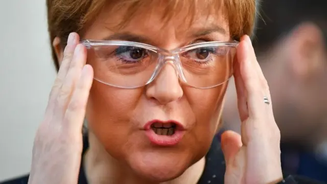 Никола Стёрджен