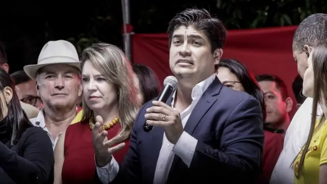 Carlos Alvarado