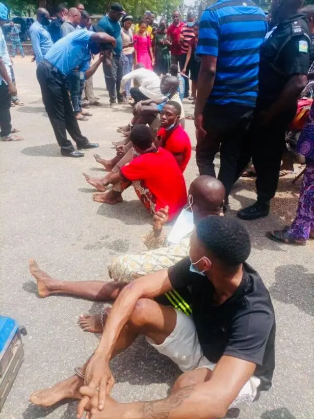 Awọn afurasi ti ọlọpaa mu fun didana sun agọ ọlọpaa niluu Isẹyin