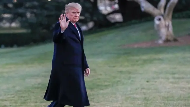 Donald Trump chegando à Casa Branca