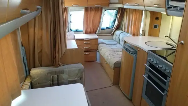 آزادی کنٹینر