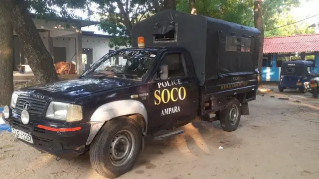 போலீஸ் வண்டி