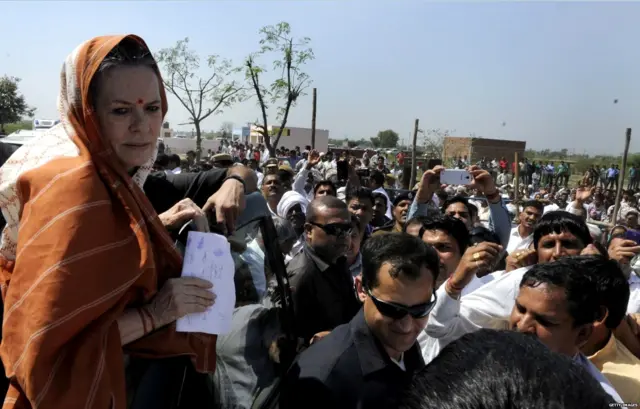 सोनिया गांधी