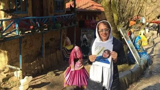 کنون علاوه بر صبا کردافشاری، راحله احمدی، مادر این زندانی سیاسی هم که به دنبال دادخواهی بود، در زندان است