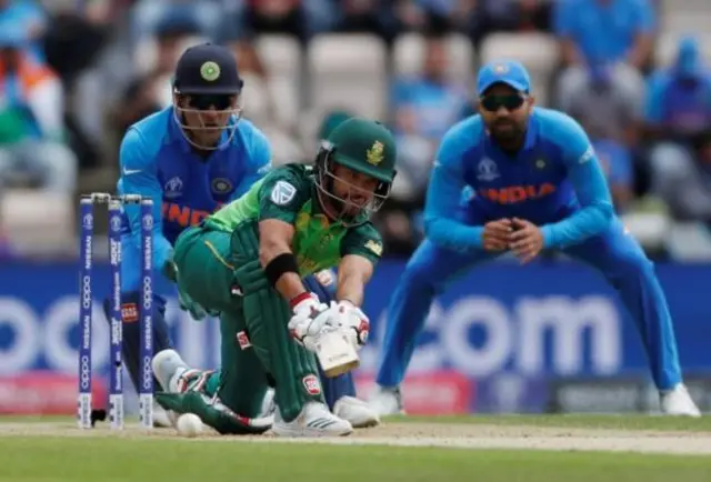 தென்னாப்பிரிக்கா ஆட்டம்