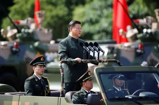 中国国家主席习近平在香港主权交接20周年之际到访香港三天,于周五(6月30日)检阅中国人民解放军驻港部队,