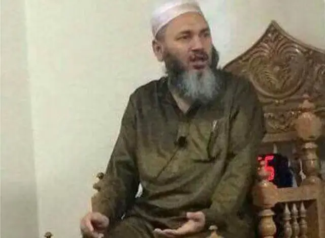 Imamu Maulama Akonjee ni mzaliwa wa Bangladesh