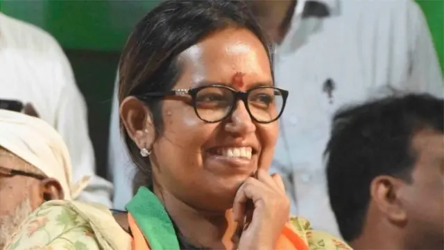 वर्षा गायकवाड