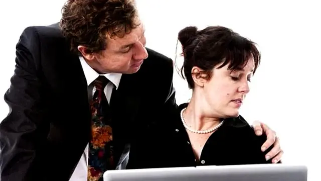 मिठी मारणं