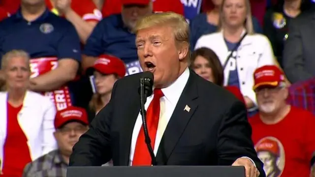 Trump aliwaambia watu wa Michigan kuwa "Wakati tunabuni ajira na kupambana kwa ajili ya Michigan, wenye itikadi kali za mrengo wa kushoto katika Kongresi wamejawa na wivu na chuki na hasira kubwa, unaona kile kinachoendelea."