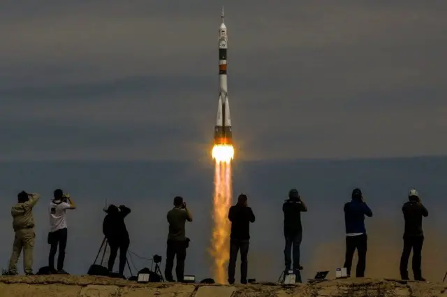 كبسولة فضائية