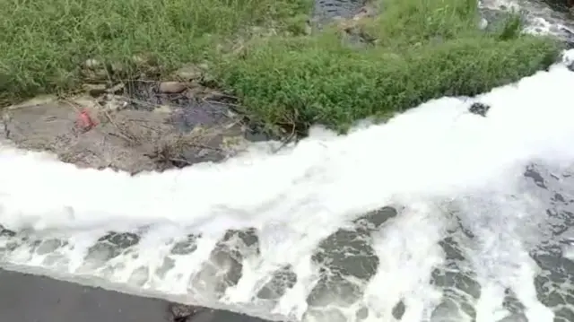 காணாமல் போகும் பாலாறு