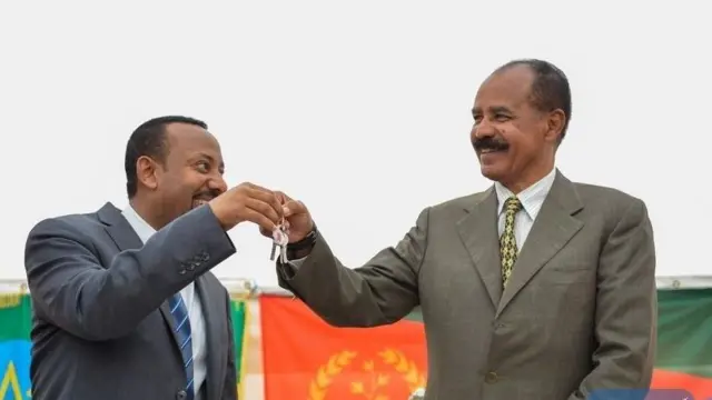 Ministirri Muummee Itiyoophiyaa Abiy Ahimad Pirezidaantii Eertiraa Isaayyaas Afwerkiif Adoolessa 16, bara 2018 Finfinneetti
