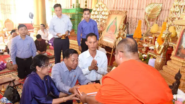 ဗိုလ်ချုပ်မှူးကြီး မိသားစု နဲ့ အတူတွေ့ရတဲ့ ဗိုလ်ချုပ်မိုးမြင့်ဆွေ