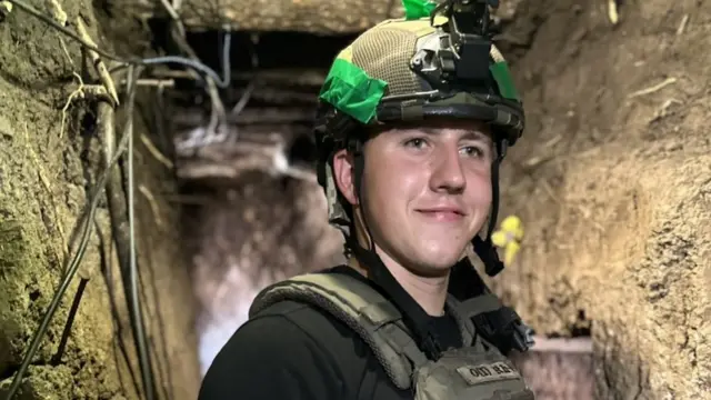 তরুণ সৈনিক ইউরি 