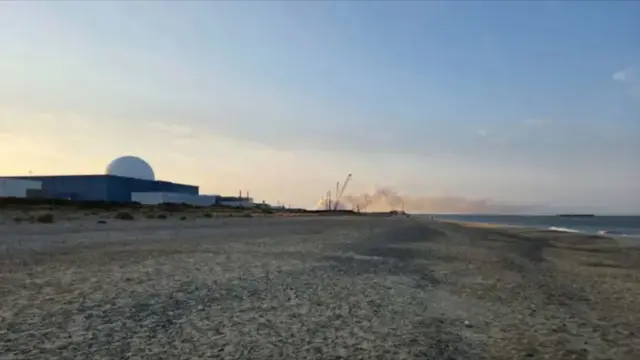 شرکت ایدیاف (EDF) اعلام کرد که این آتشسوزی تاثیری بر فعالیتهای نیروگاه سایزول بی (تصویر سمت چپ) نداشته است