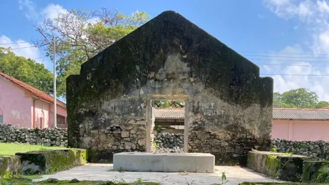 ලන්දේසි හා ඉංග්‍රීසි පාලන සමයේ දී භාවිත කළ උසාවි සංකීර්ණයක නටඹුන්