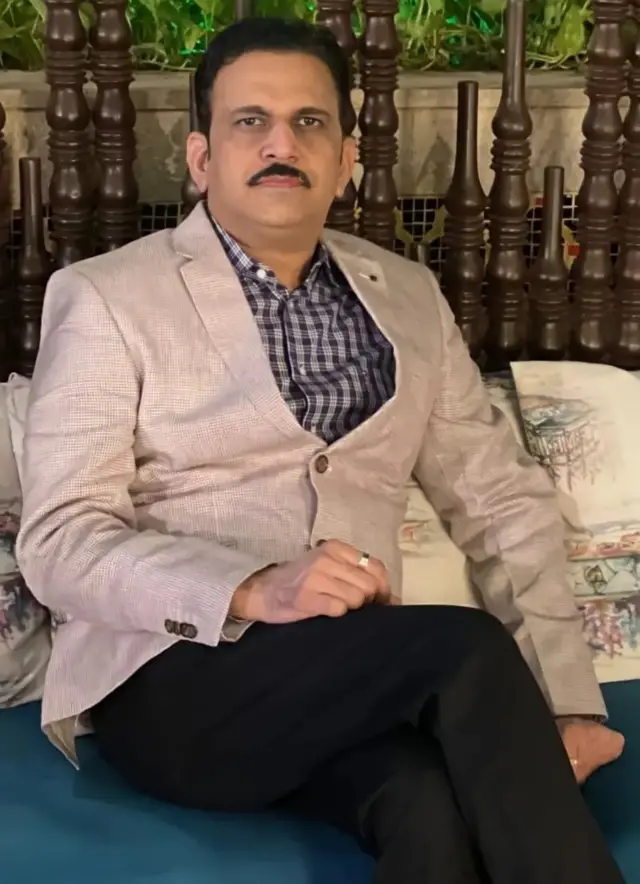 ස්නායු ශල්‍ය වෛද්‍ය චන්ද්‍රශේකර් පක්මෝඩේ ගේ ඡායාරූපයක්