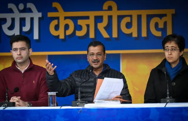 राघव चड्ढा, केजरीवाल और आतिशी