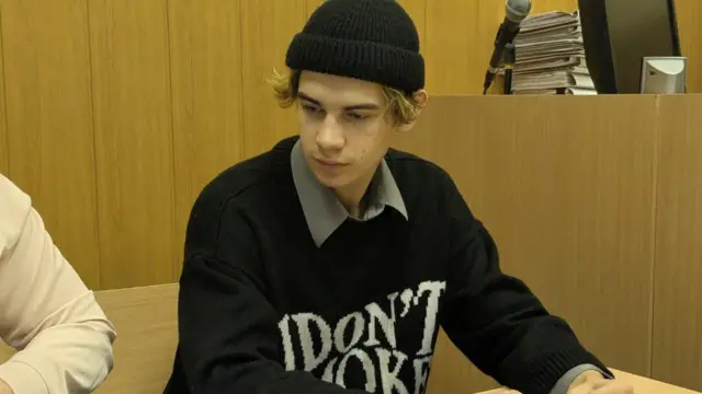 Владислав Леонтьев