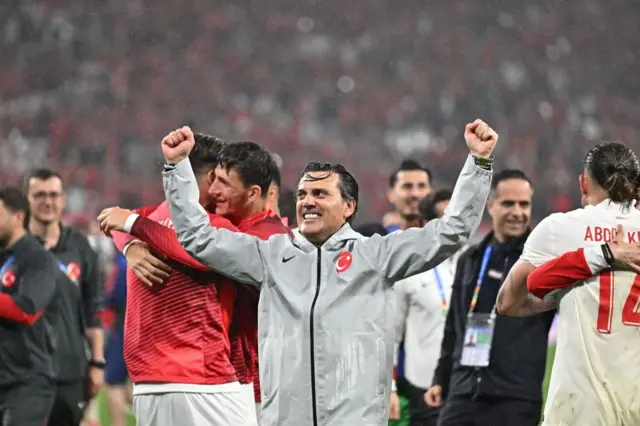 Vincenzo Montella'nın maç sonu sevinci