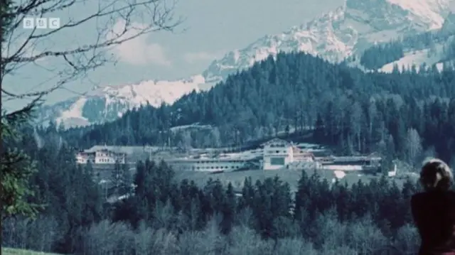 हिटलरचे हिल स्टेशन