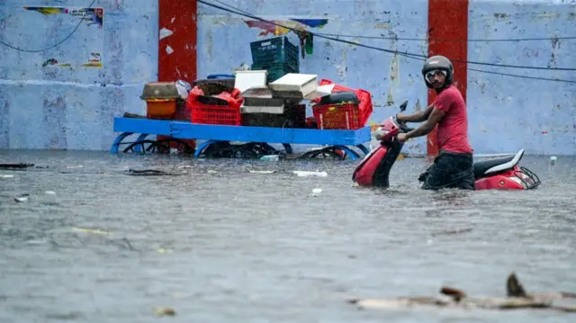 சென்னை மழை, வடகிழக்கு பருவமழை, தமிழக வானிலை, சென்னை வானிலை 