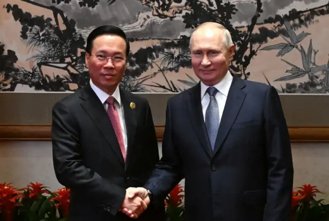 Vị trí Chủ tịch nước ở Việt Nam thường đảm nhận đón tiếp lãnh đạo nước ngoài, trong ảnh là ông Võ Văn Thưởng gặp Tổng thống Nga Vladimir Putin bên lề Diễn đàn Vành đai và Con đường lần thứ ba tại Bắc Kinh năm 2023
