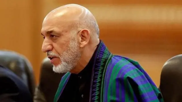 अफगाणिस्तानचे माजी राष्ट्राध्यक्ष हमीद करझाई यांनी या हल्ल्यांचा तीव्र निषेध केला आहे. (फाइल फोटो)